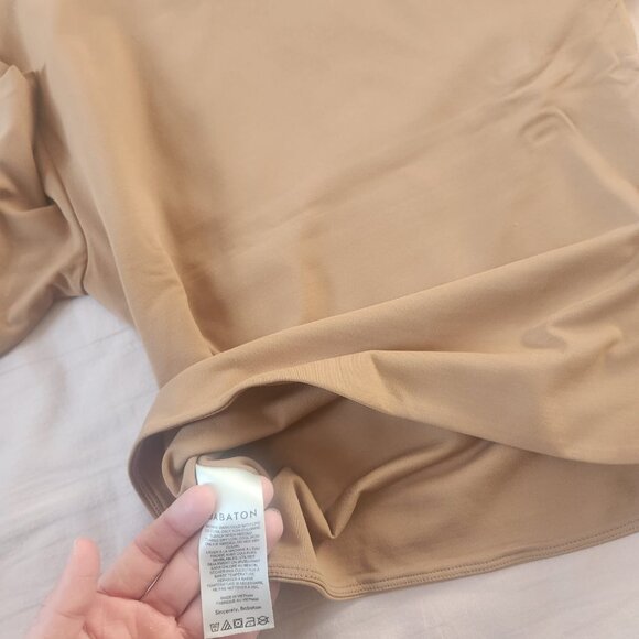 Aritzia Contour Crewneck Shirt (Medium) - Picture 4 of 4